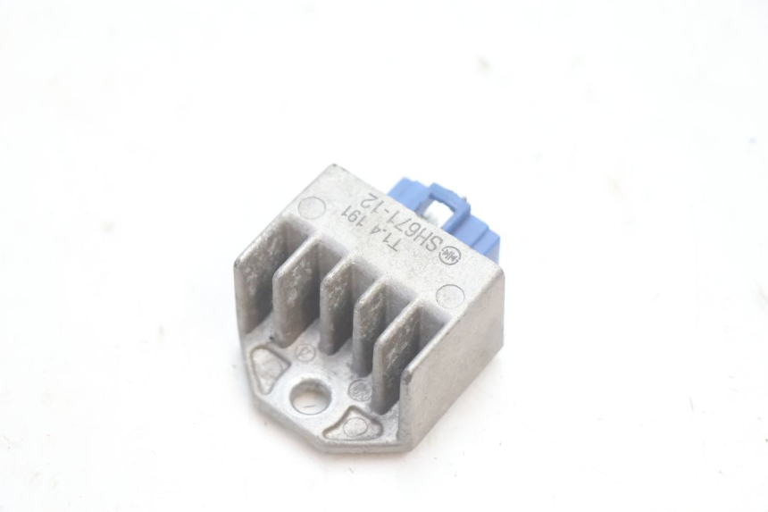 photo de REGLER LICHTMASCHINE HM HONDA CRM DERAPAGE RR 50 (2006 - 2017) - Detailansicht des Bauteils