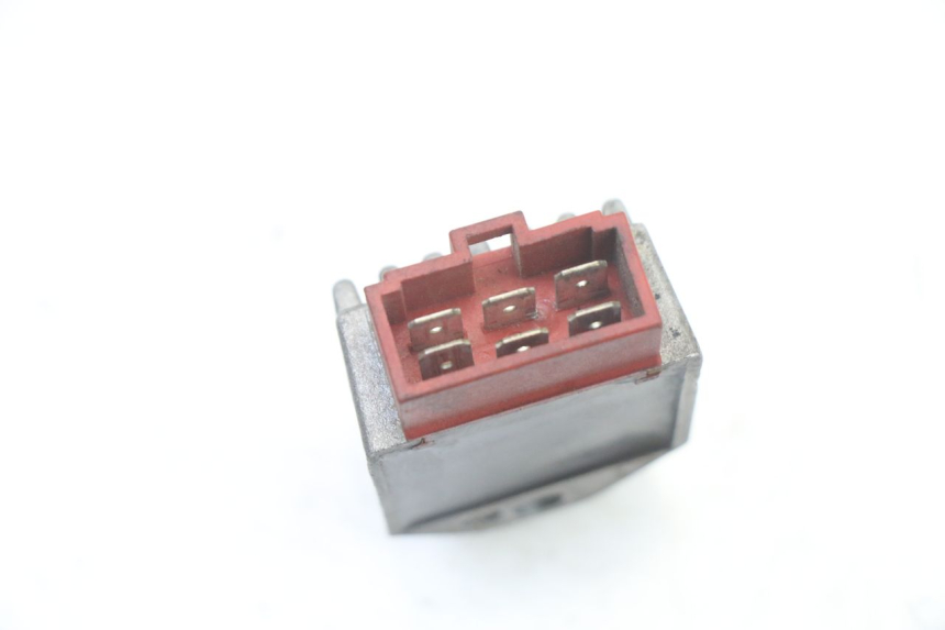 photo de REGLER LICHTMASCHINE DERBI SENDA SM DRD X-TREME 50 (2011 - 2017) - Zoom auf Gebrauchszustand