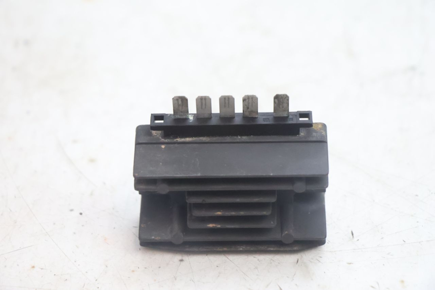 photo de REGLER LICHTMASCHINE SUZUKI DR S 600 (1985 - 1989) - Detailansicht des Bauteils