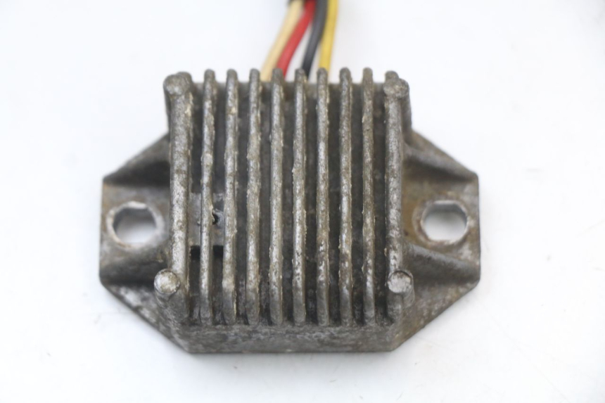photo de REGLER LICHTMASCHINE YAMAHA DTLC 125 (1982 - 1987) - Detailansicht des Bauteils