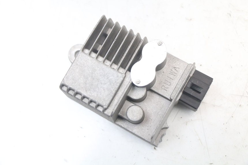 photo de REGLER LICHTMASCHINE WAYSCRAL E-START 1 (2018 - 2022) - Detailansicht des Bauteils