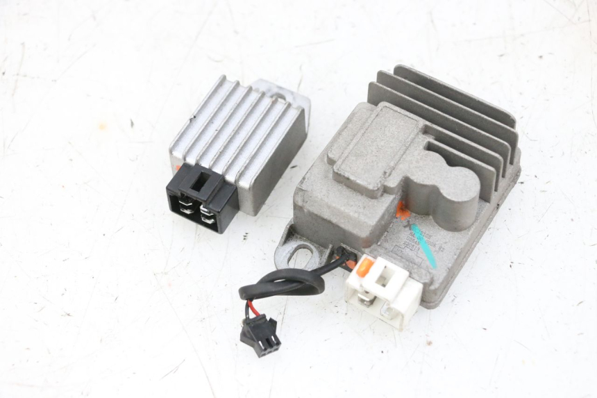 photo de REGLER LICHTMASCHINE SEGWAY NINEBOT E125S 1 (2022 - 2026) - Hauptansicht