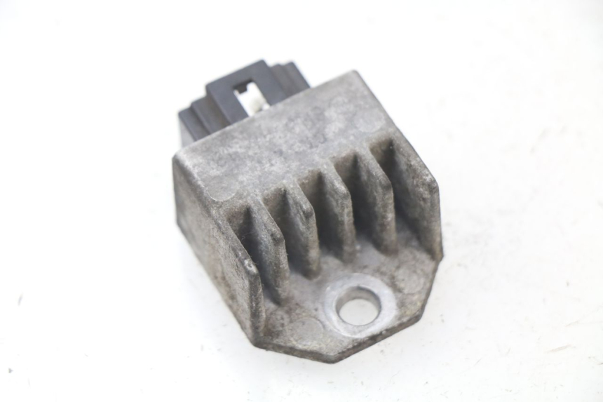 photo de LICHTMASCHINENREGLER PEUGEOT ELYSTAR 50 (2002 - 2014) - Detailansicht des Bauteils