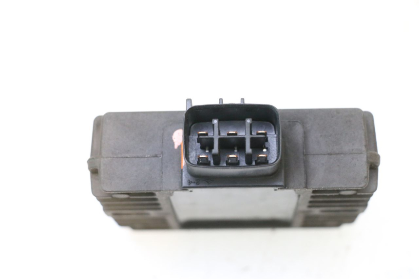 photo de LADEGERÄTREGELER KAWASAKI ER-6 ER6 F ABS 650 (2012 - 2016) - Zoom auf Gebrauchszustand