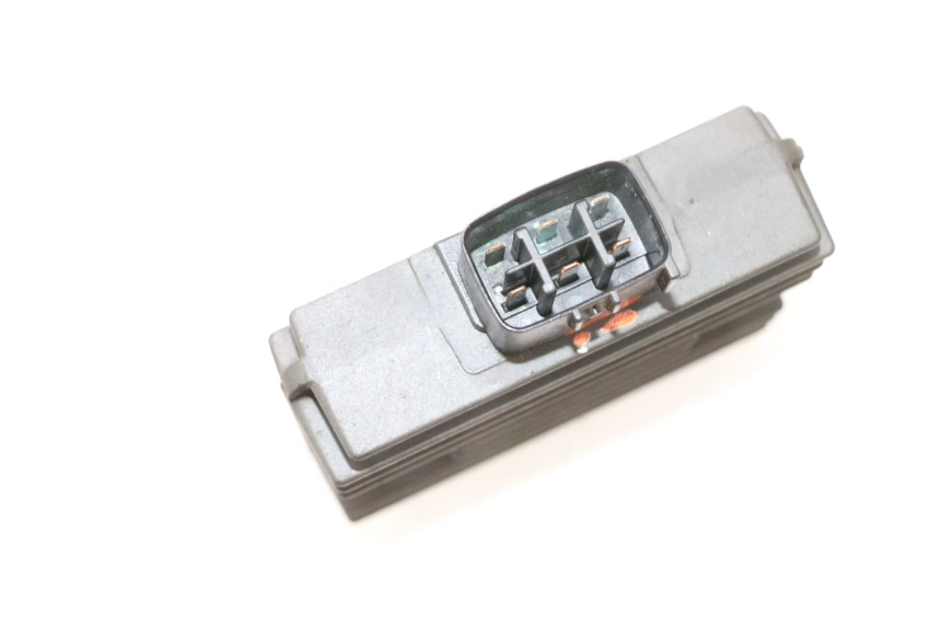photo de REGLER LICHTMASCHINE KAWASAKI ER-6 ER6 N 650 (2005 - 2009) - Detailansicht des Bauteils
