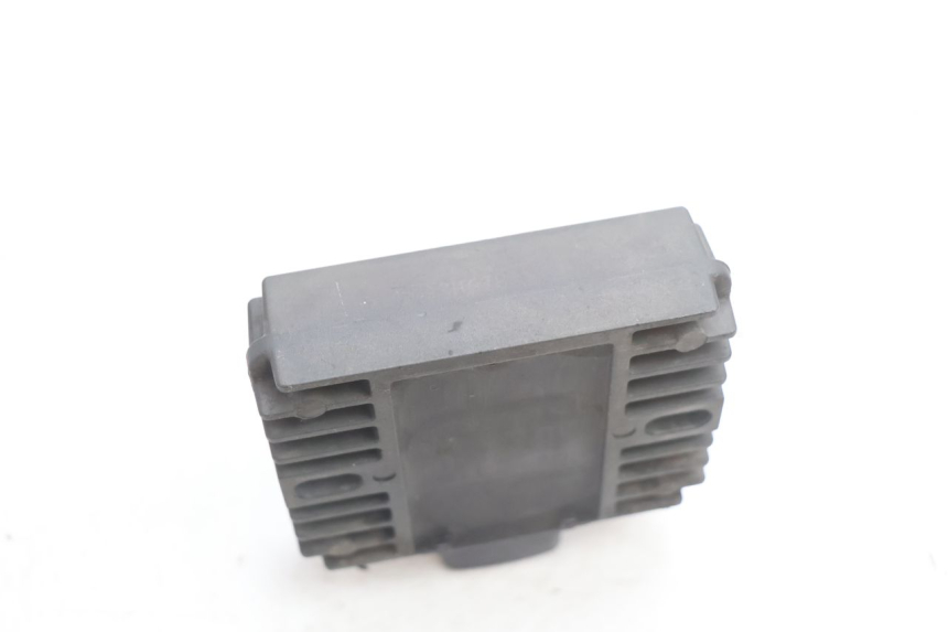 photo de REGLER LICHTMASCHINE KAWASAKI ER-6 ER6 N 650 (2005 - 2009) - Technische Nahaufnahme