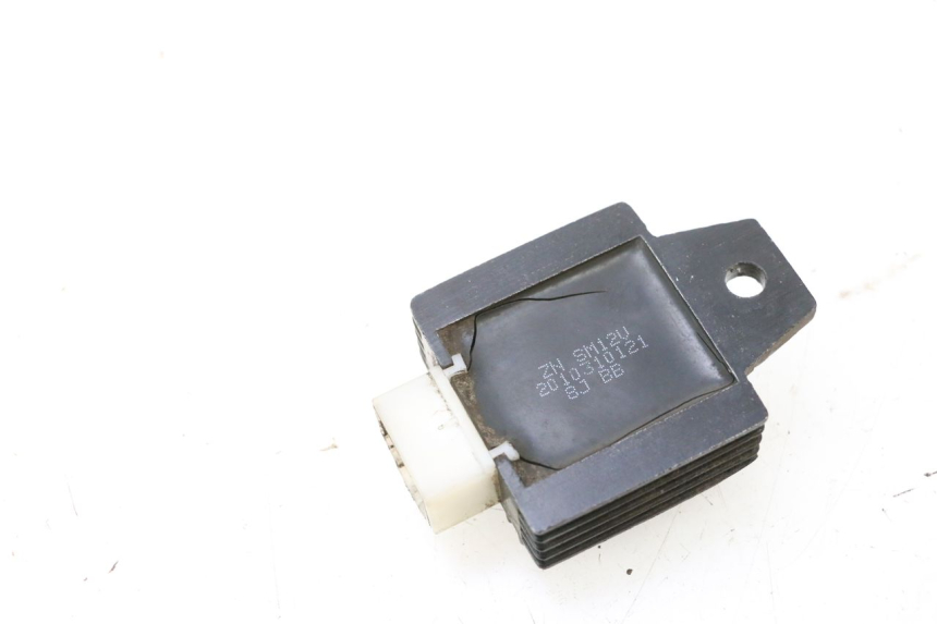 photo de SPANNUNGSREGLER JM MOTORS EVOLIS 4T 50 (2018 - 2022) - Zoom auf Gebrauchszustand