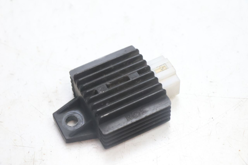 photo de SPANNUNGSREGLER JM MOTORS EVOLIS 4T 50 (2018 - 2022) - Detailansicht des Bauteils
