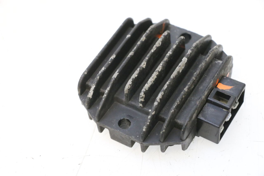 photo de LADEREGLER KEEWAY F-ACT FACT EVO 50 (2020 - 2026) - Details der Befestigungspunkte