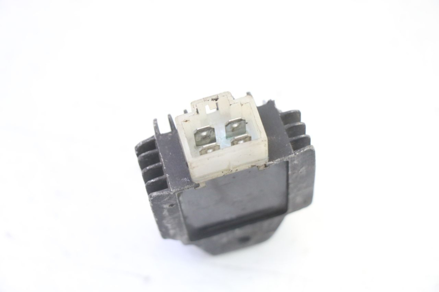 photo de SPANNUNGSREGLER KEEWAY F-ACT FACT 50 (2006 - 2011) - Zoom auf Gebrauchszustand