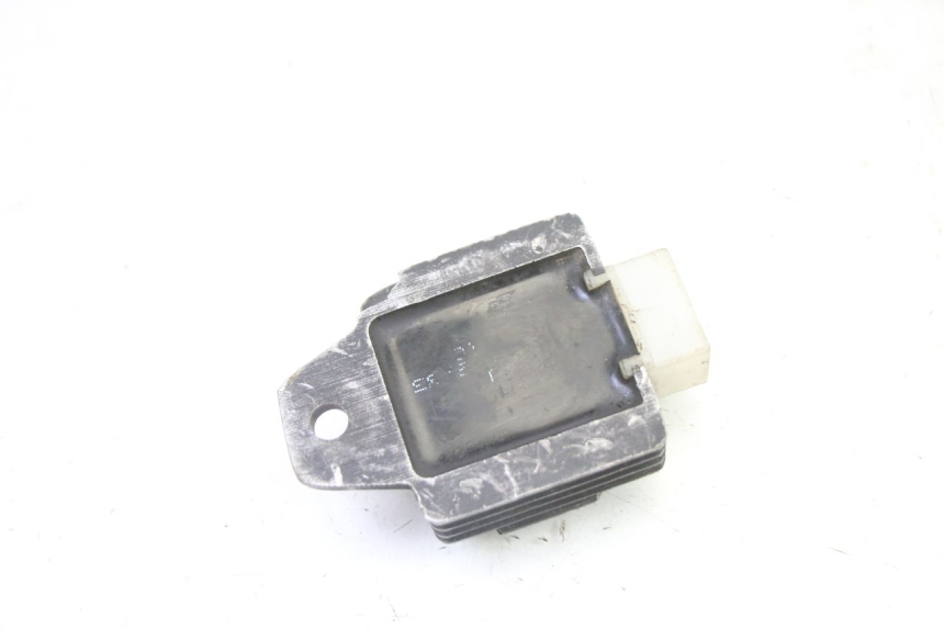 photo de SPANNUNGSREGLER KEEWAY F-ACT FACT 50 (2006 - 2011) - Alternative Perspektive