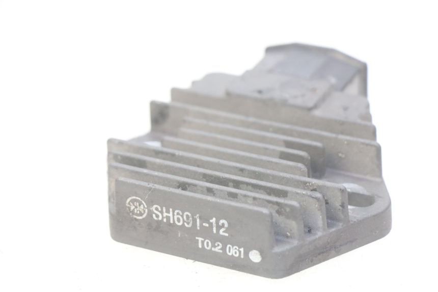 photo de LADEREGLER HONDA FES PANTHEON 2T 125 (1998 - 2002) - Zoom auf Gebrauchszustand