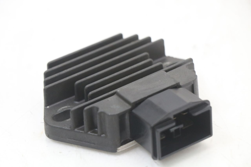 photo de LADEREGLER HONDA FES PANTHEON 2T 125 (1998 - 2002) - Detailansicht des Bauteils