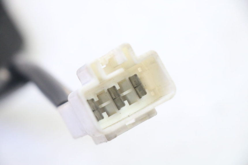 photo de LICHTMASCHINENREGLER HONDA FES S-WING SWING ABS 125 (2007 - 2015) - Alternative Perspektive