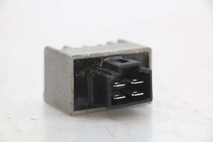 photo de LICHTMASCHINENREGLER SYM FIDDLE 2 50 (2008 - 2013) - Zoom auf Gebrauchszustand