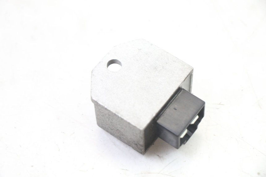 photo de REGLER LICHTMASCHINE SYM FIDDLE 2 S 125 (2012 - 2014) - Alternative Perspektive