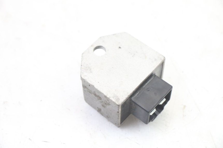 photo de REGLER LICHTMASCHINE SYM FIDDLE 125 (2008 - 2010) - Alternative Perspektive