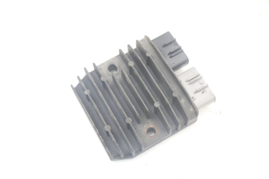 photo de LICHTMASCHINENREGLER YAMAHA FJR ABS 1300 (2006 - 2012) - Alternative Perspektive