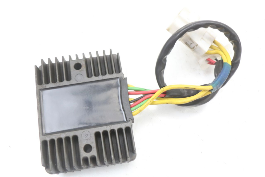 photo de REGLER LICHTMASCHINE HONDA FJS SILVER WING SILVERWING 400 (2005 - 2008) - Alternative Perspektive