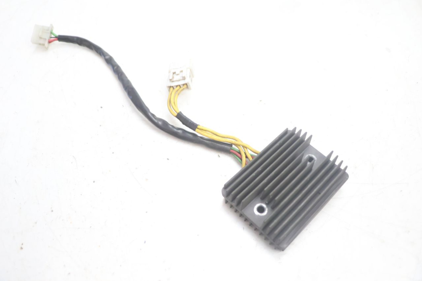 photo de REGLER LICHTMASCHINE HONDA FJS SILVER WING SILVERWING 400 (2005 - 2008) - Hauptansicht