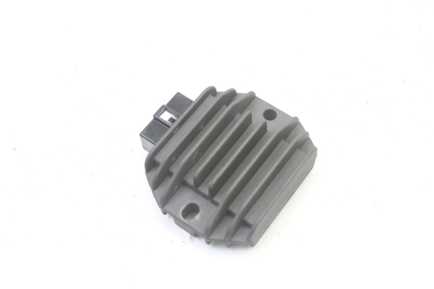 photo de REGLER LICHTMASCHINE MBK FLAME X 125 (2007 - 2016) - Detailansicht des Bauteils