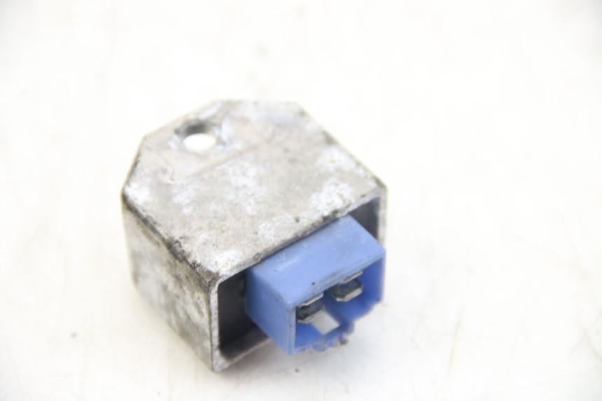 photo de SPANNUNGSREGLER MBK FLIPPER 50 (2004 - 2012) - Alternative Perspektive