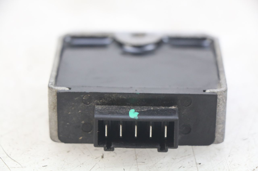 photo de LADEREGLER PIAGGIO FLY 4T 50 (2013 - 2017) - Alternative Perspektive