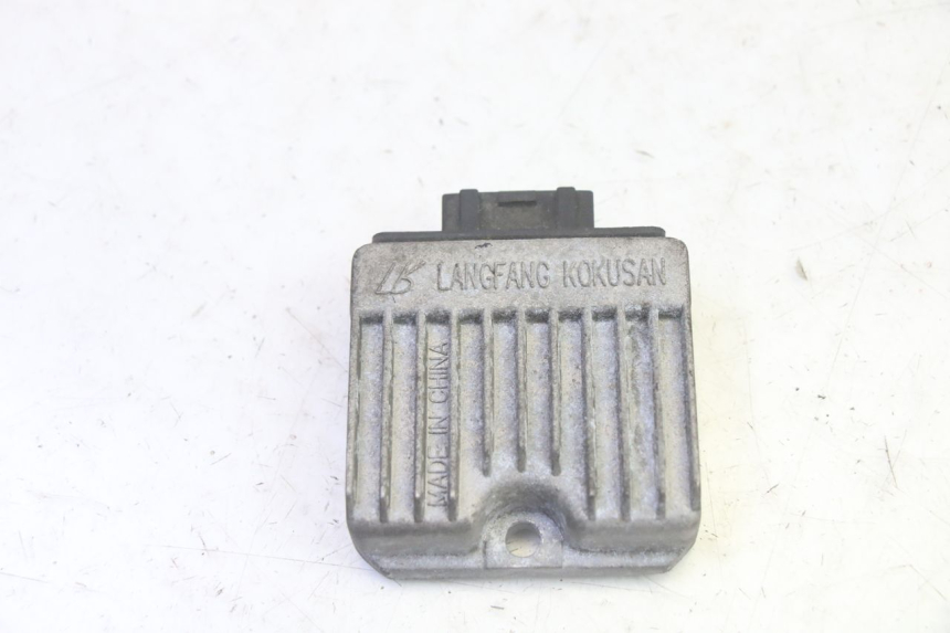 photo de LADEREGLER PIAGGIO FLY 4T 50 (2013 - 2017) - Hauptansicht