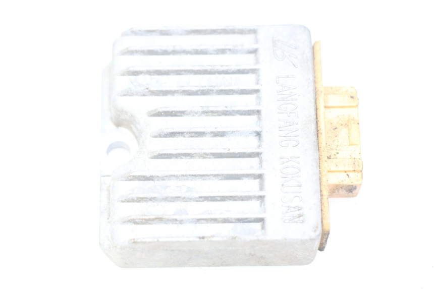 photo de LICHTMASCHINENREGLER PIAGGIO FLY 100 (2006 - 2010) - Hauptansicht