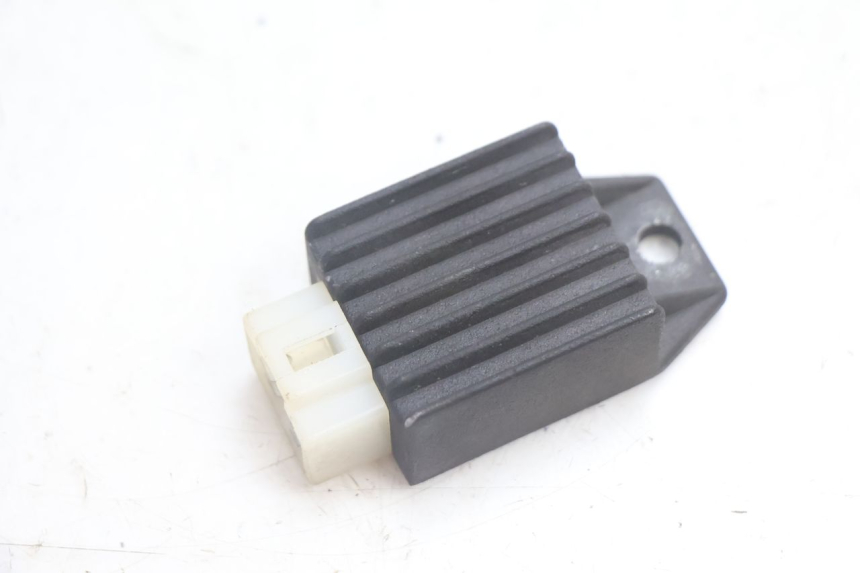 photo de REGLER LICHTMASCHINE KEEWAY FOCUS 50 (2006 - 2009) - Hauptansicht