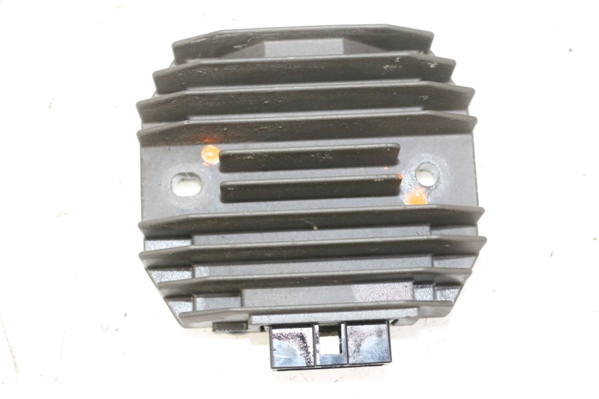 photo de REGLER LICHTMASCHINE YAMAHA FZ6 N FAZER 600 (2004 - 2006) - Gesamtansicht des Produkts