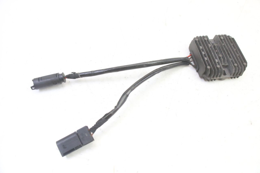 photo de REGLER LICHTMASCHINE BMW G310 R 310 (2016 - 2020) - Zoom auf Gebrauchszustand