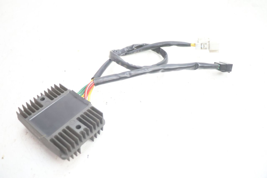 photo de LICHTMASCHINENREGLER GILERA GP 800 (2007 - 2013) - Technische Nahaufnahme