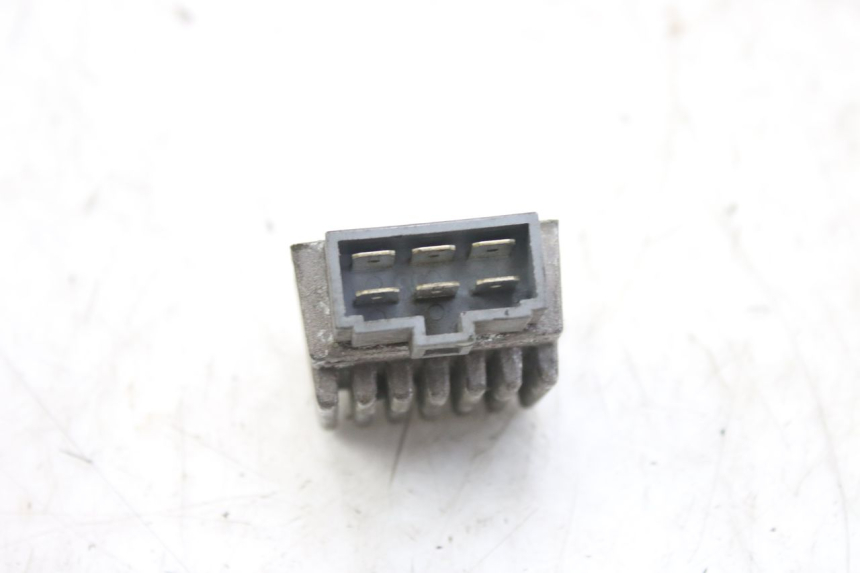 photo de LICHTMASCHINENREGLER DERBI GPR 50 (2004 - 2009) - Detailansicht des Bauteils