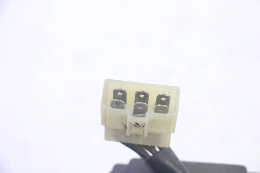 photo de REGLER LICHTMASCHINE KAWASAKI GPX R WARBIRD 600 (1988 - 1993) - Technische Nahaufnahme