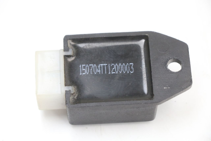 photo de LADEREGLER TNT MOTOR GRIDO 2T 50 (2010 - 2019) - Zoom auf Gebrauchszustand