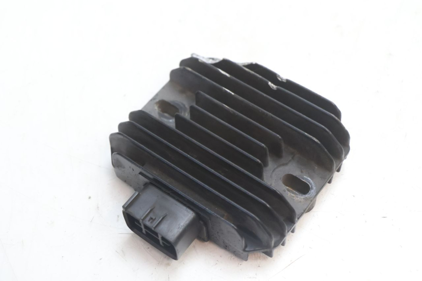 photo de REGLER LICHTMASCHINE SUZUKI GSR 600 (2005 - 2012) - Hauptansicht