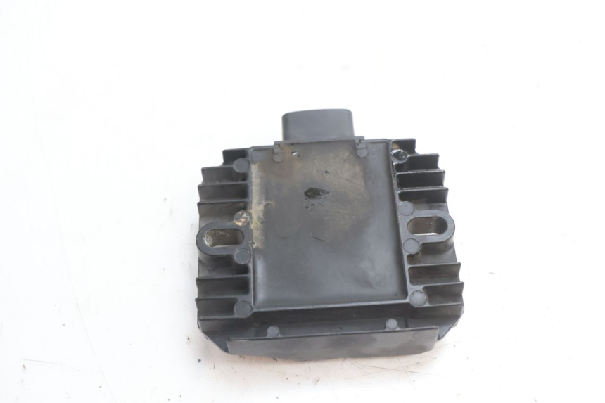 photo de REGLER LICHTMASCHINE SUZUKI GSR 600 (2005 - 2012) - Technische Nahaufnahme