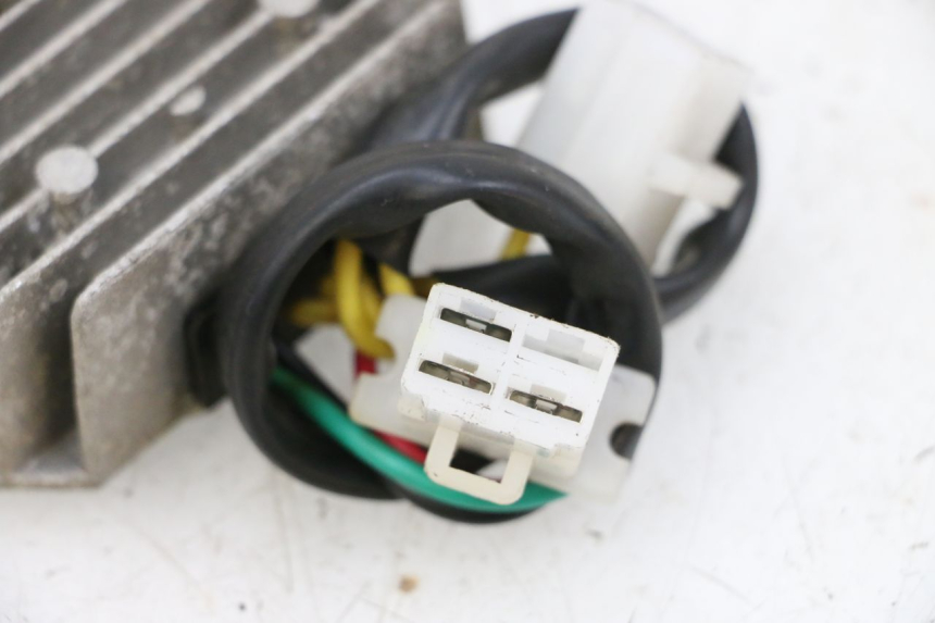 photo de REGLER LICHTMASCHINE JM MOTORS GTS 125 (2015 - 2019) - Alternative Perspektive