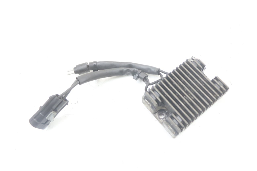 photo de REGLER LICHTMASCHINE HARLEY DAVIDSON SPORTSTER XL CUSTOM 883 (1999 - 2006) - Zoom auf Gebrauchszustand