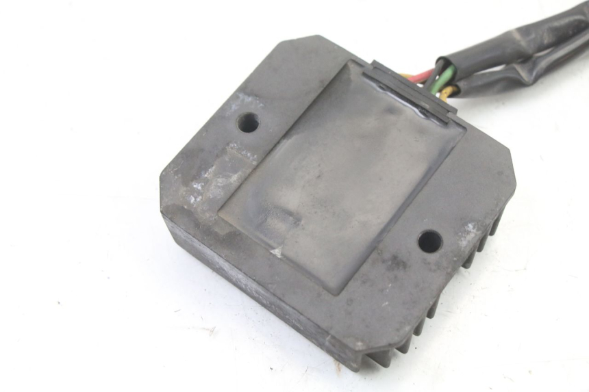 photo de LICHTMASCHINENREGLER HONDA FES S-WING SWING ABS 125 (2007 - 2015) - Technische Nahaufnahme