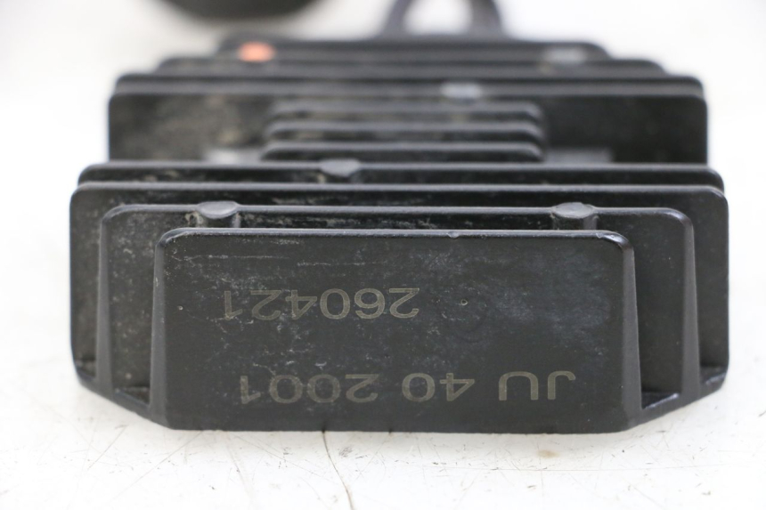 photo de REGLER LICHTMASCHINE HUSQVARNA SVARTPILEN 401 (2018 - 2023) - Detailansicht des Bauteils