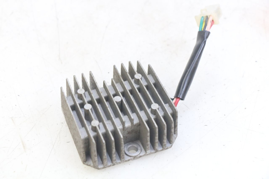 photo de SPANNUNGSREGLER SYM JET SPORT XR 50 (2006 - 2015) - Gesamtansicht des Produkts