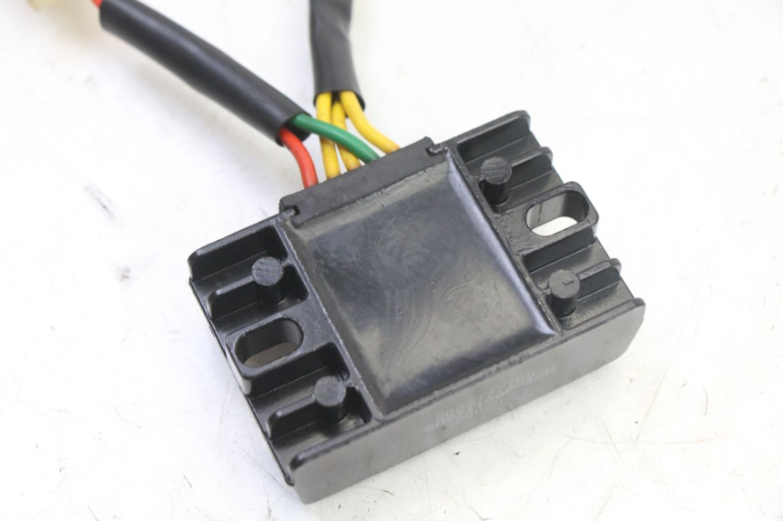 photo de LICHTMASCHINENREGLER PEUGEOT KISBEE 2T 50 (2018 - 2022) - Technische Nahaufnahme