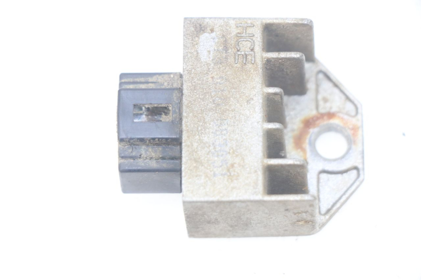 photo de LICHTMASCHINENREGLER PEUGEOT KISBEE 4T 50 (2010 - 2017) - Hauptansicht