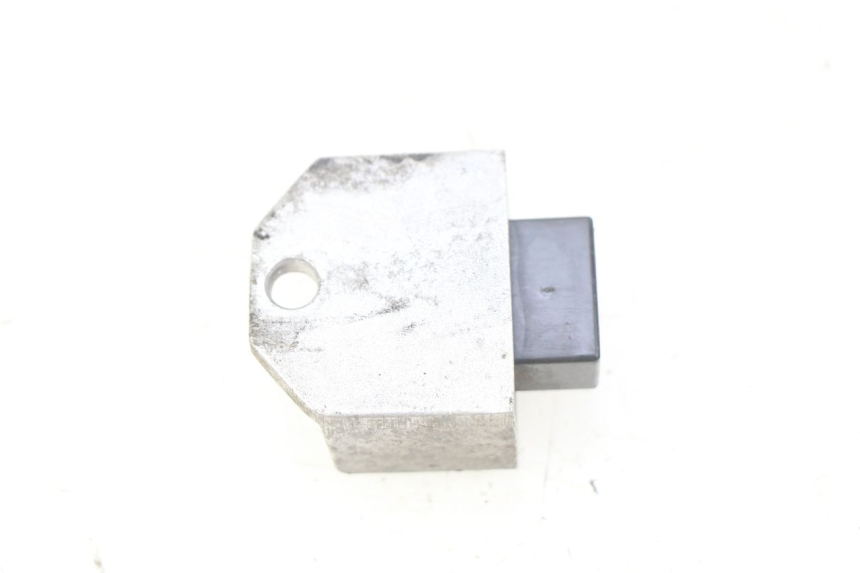 photo de LICHTMASCHINENREGLER PEUGEOT KISBEE 4T 50 (2010 - 2017) - Alternative Perspektive