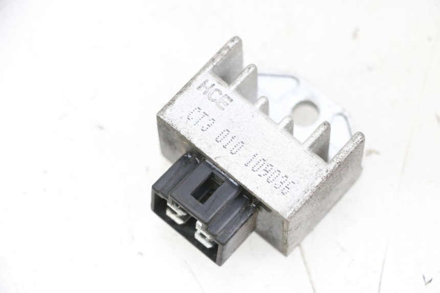 photo de LICHTMASCHINENREGLER PEUGEOT KISBEE 4T 50 (2010 - 2017) - Hauptansicht