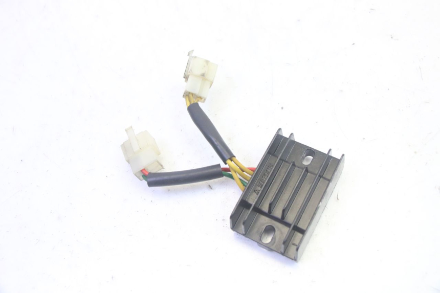 photo de LICHTMASCHINENREGLER PEUGEOT KISBEE 4T 50 (2018 - 2022) - Hauptansicht