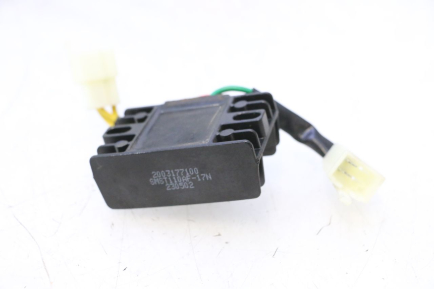 photo de REGLER LICHTMASCHINE PEUGEOT KISBEE 4T 50 (2023 - 2026) - Detailansicht des Bauteils
