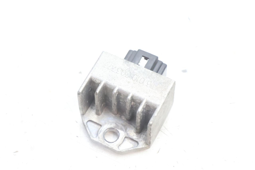photo de LICHTMASCHINENREGLER PEUGEOT KISBEE 4T 50 (2010 - 2017) - Detailansicht des Bauteils